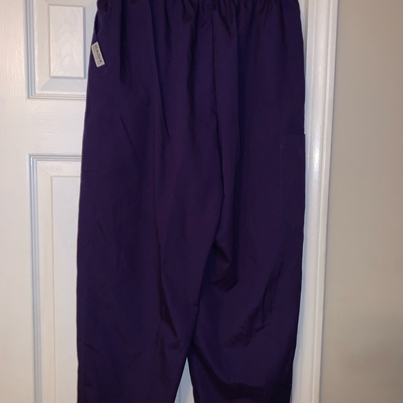 Basix Barco Nursing Scrubs Bottom, Size Medium - Picture 2 of 4